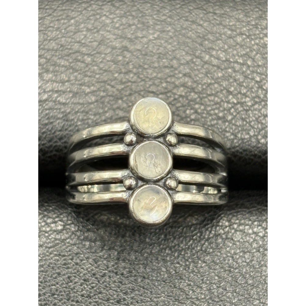 New Condition Sterling Silver Three Moonstone Ring Size 7 925 G1